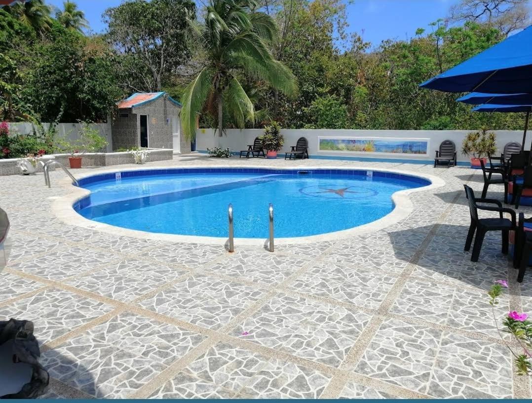 Fresh Water Bay Hotel Posada Del Mar מראה חיצוני תמונה